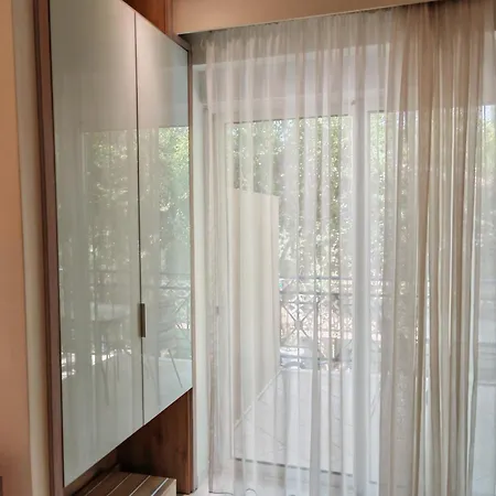 George Hotel 2*