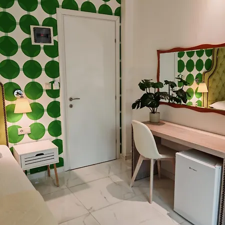 Hotel George 2*